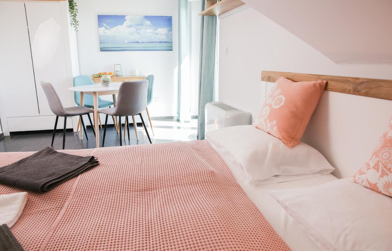 Balkon Apartmanhaz Panzio Balatonfüred Εξωτερικό φωτογραφία