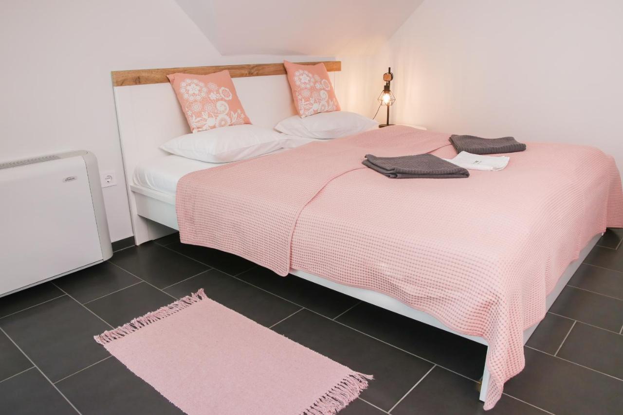 Balkon Apartmanhaz Panzio Balatonfüred Εξωτερικό φωτογραφία