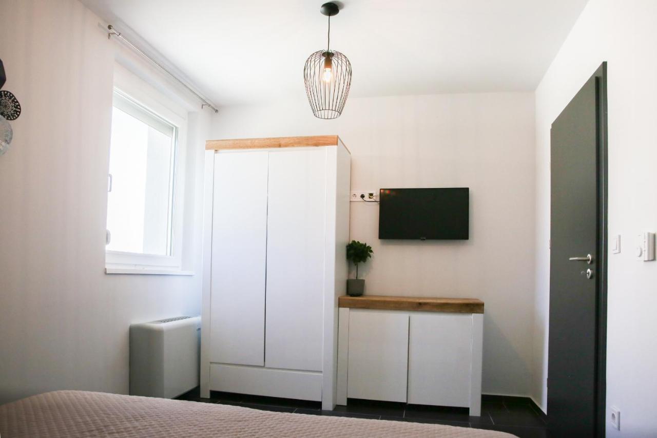Balkon Apartmanhaz Panzio Balatonfüred Εξωτερικό φωτογραφία