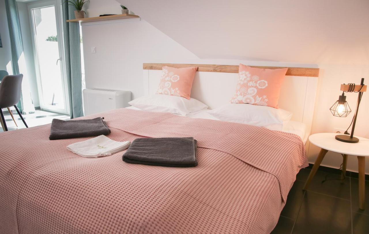 Balkon Apartmanhaz Panzio Balatonfüred Εξωτερικό φωτογραφία
