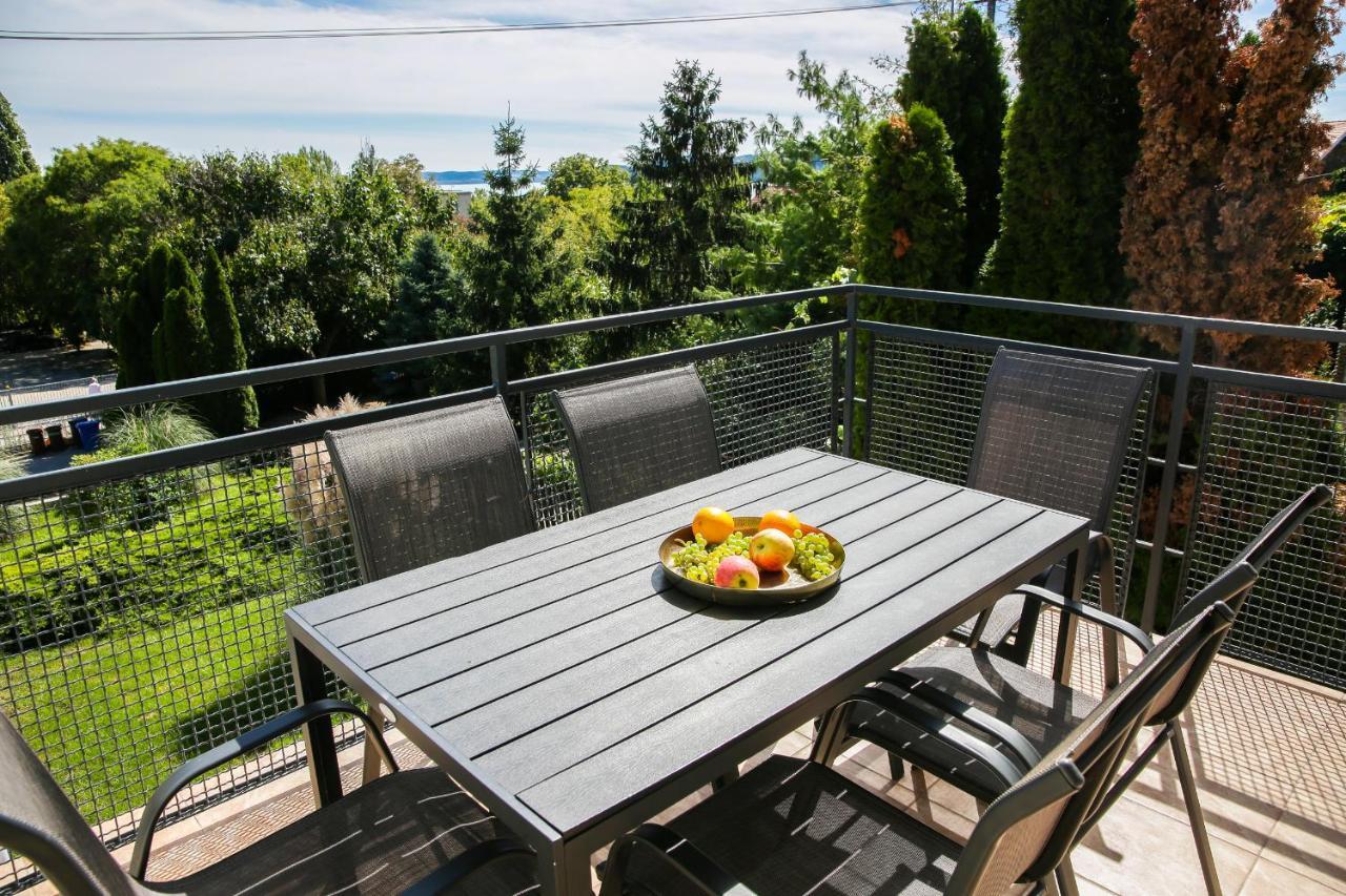 Balkon Apartmanhaz Panzio Balatonfüred Εξωτερικό φωτογραφία