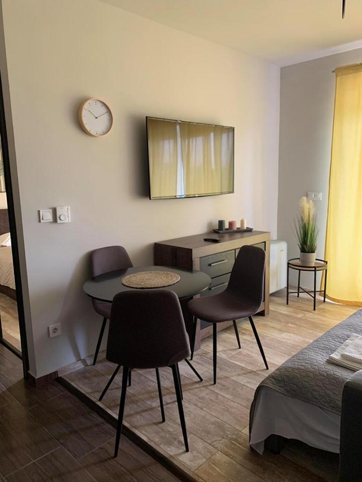 Balkon Apartmanhaz Panzio Balatonfüred Εξωτερικό φωτογραφία