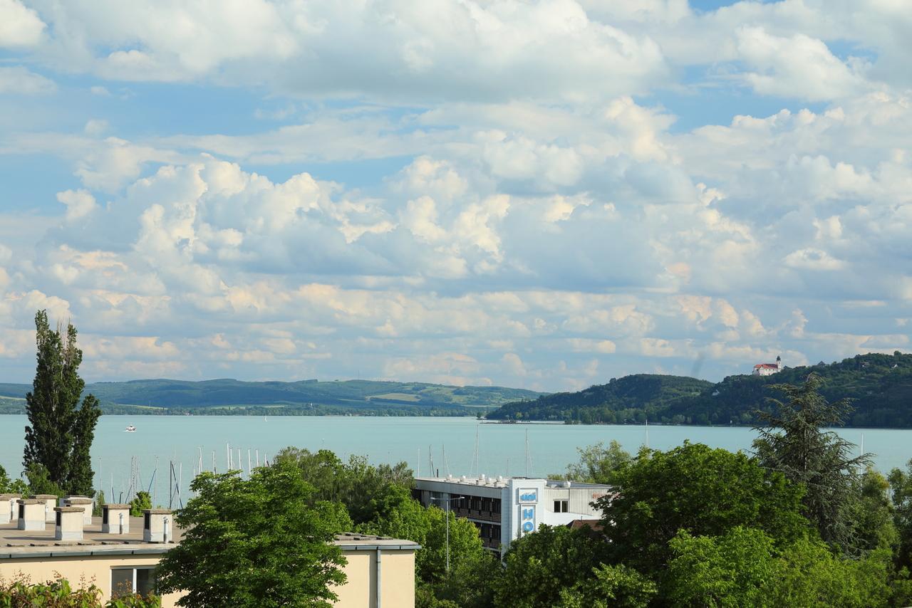 Balkon Apartmanhaz Panzio Balatonfüred Εξωτερικό φωτογραφία